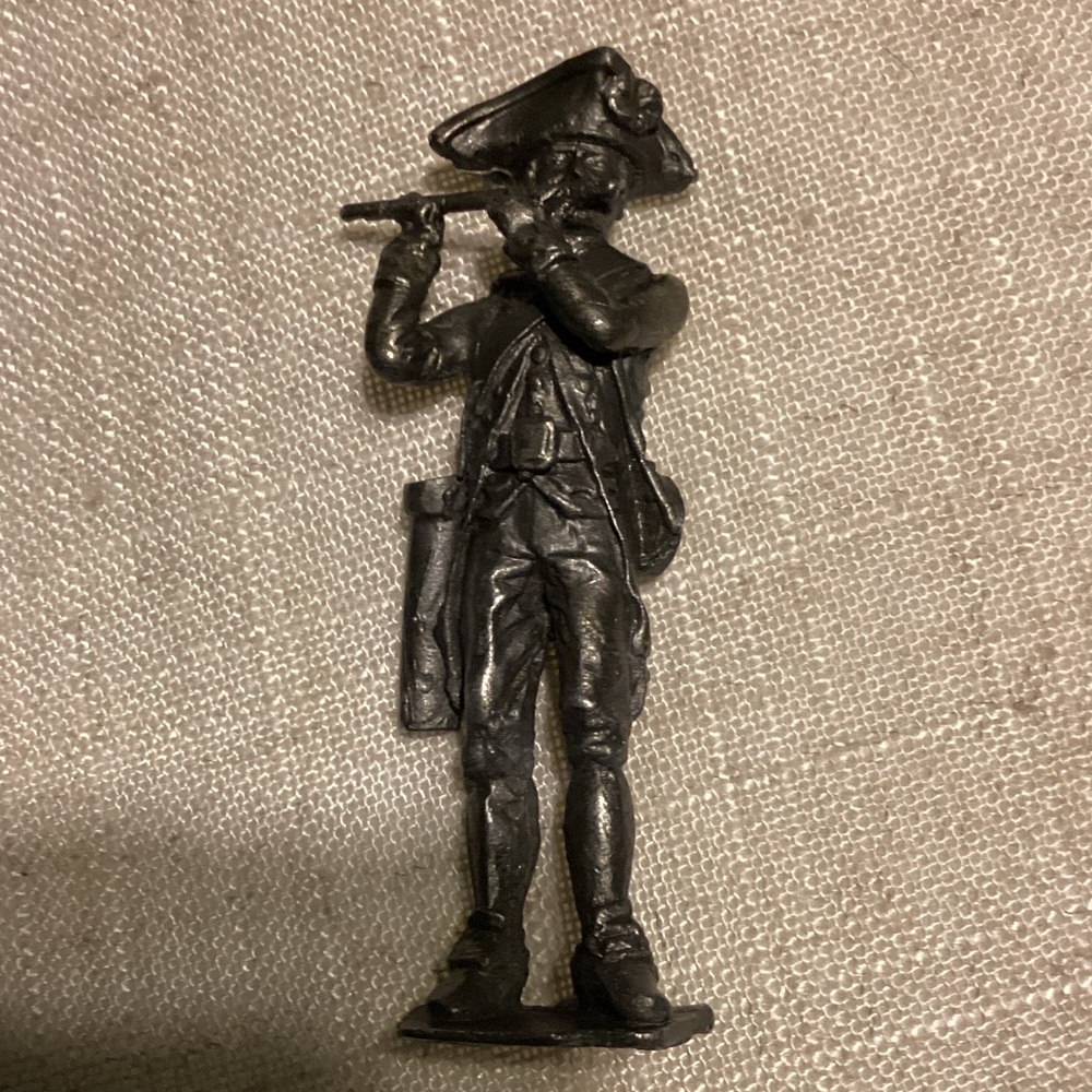 Vintage Pewter Revolutionary Soldier Figurine
